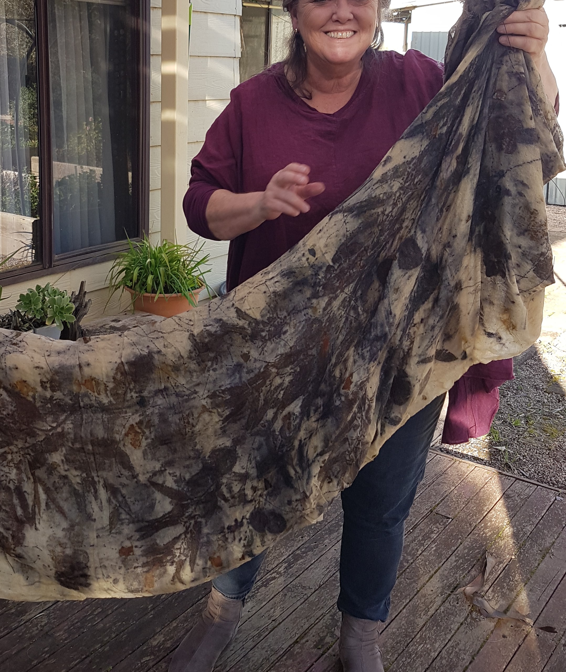 Mentored by artist Llewena Newell on how to dye natural fabrics with plants like eucalyptus leaves